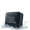 Parlante Altavoz Bluetooth Go Essential Gris (JBLGOESBLKAM) JBL